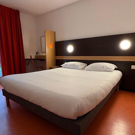 B&B Hotel Lisieux Parc Des Expositions Exterior foto